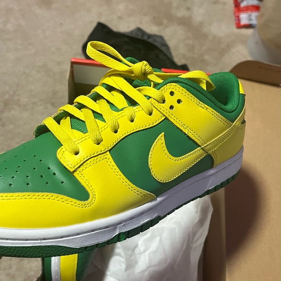 Nike Dunk Low Green and Yellow Sneakers - Picture 2 of 4